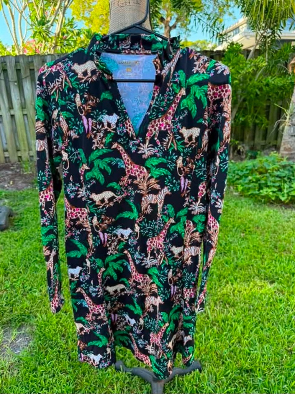 Lilly Pulitzer Luxletic dress Black Jungle Print Long-Sleeve size Xs EUC